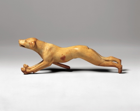 Egyptská hračka loveckého psa, 1390–1352 př.n.l, zdroj metmuseum.org